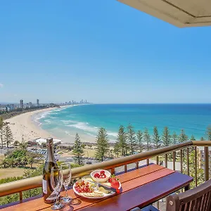 gemini-court-holiday-apartments.queenslandhotels.net/